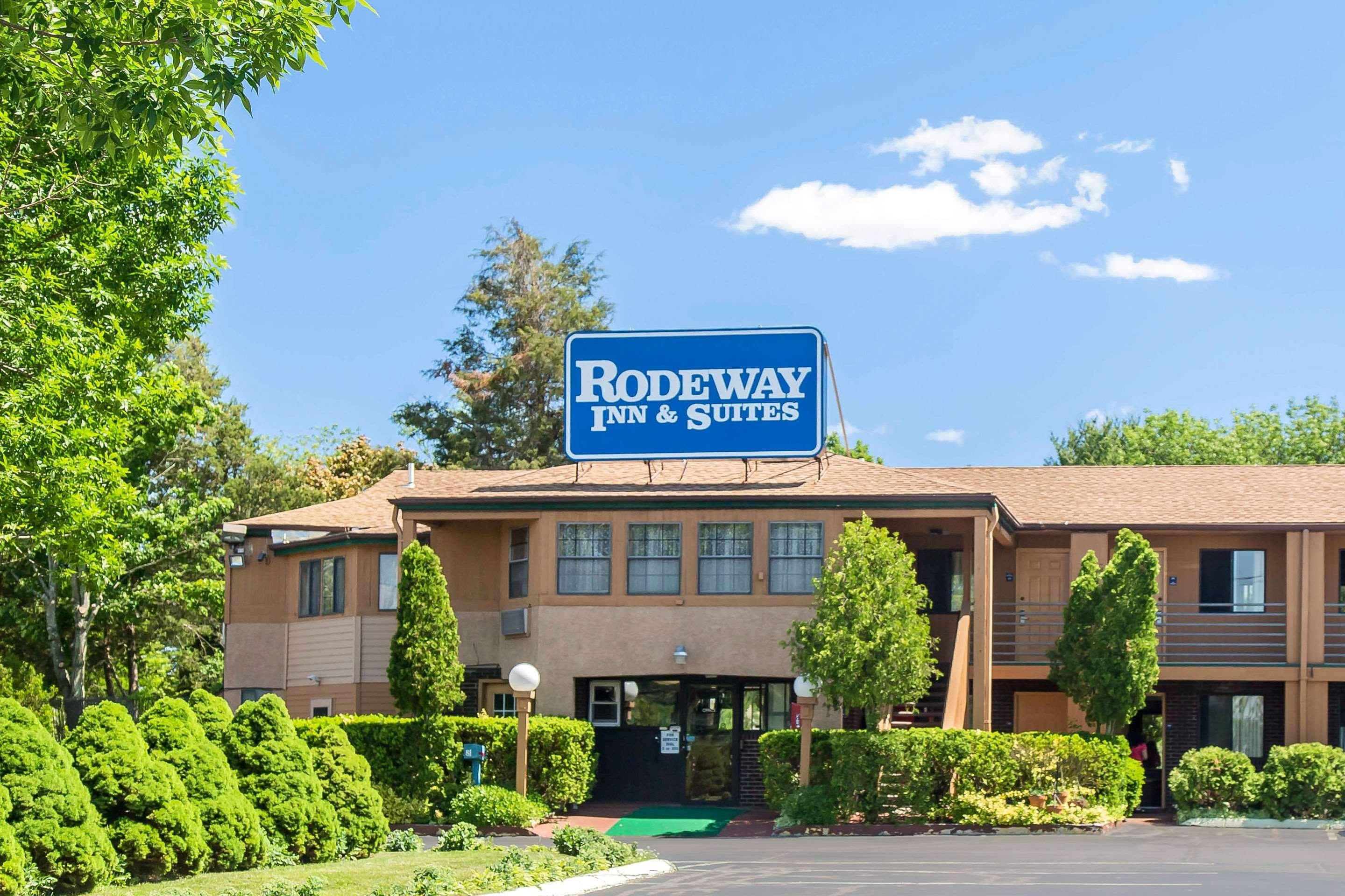 Rodeway Inn & Suites Branford - Guilford Exteriör bild